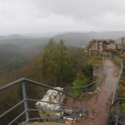 Uitzicht vanaf Château du Falkenstein in de Noordelijke Vogezen